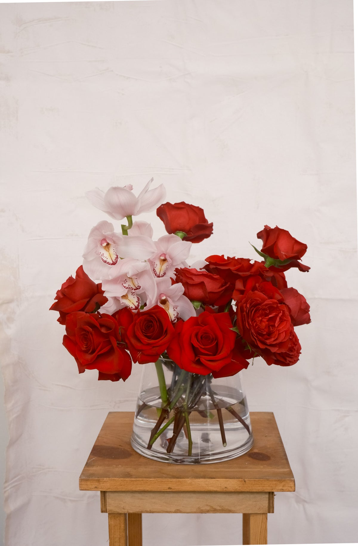 Vera | Red Rose & Pink Orchid Arrangement